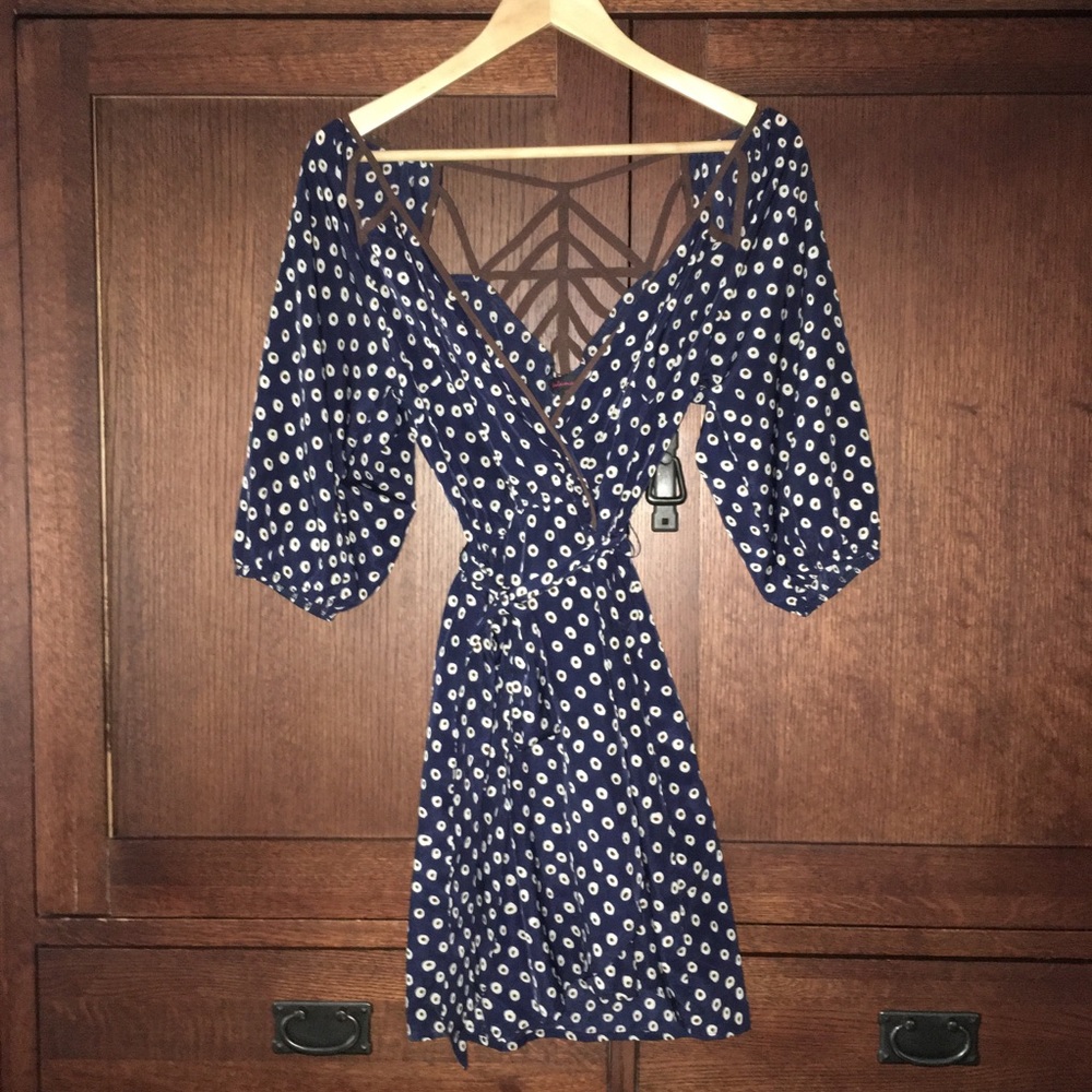 Lulumari Dress - Picture 6 of 6
